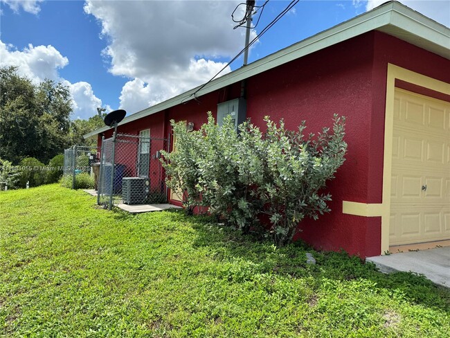 Building Photo - 4525 26th St SW