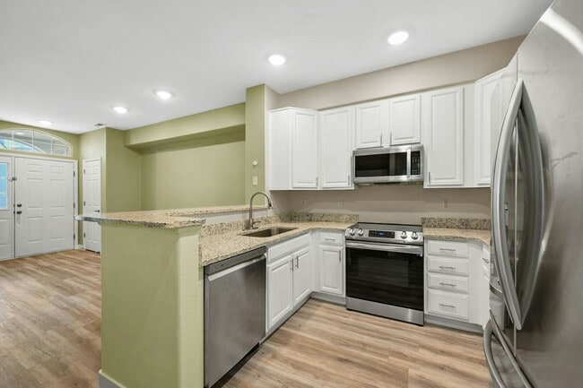 Building Photo - 8417 Stonybridge Cir