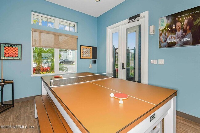 Building Photo - 10654 Towns Wy