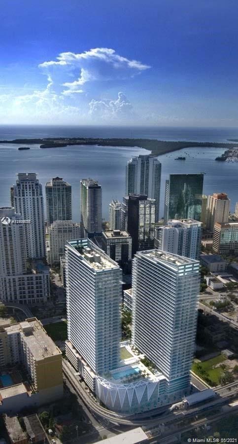 Aerial view - 1111 SW 1st Ave