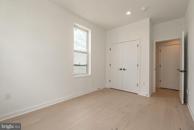 Building Photo - 3029 Bridgeview walk