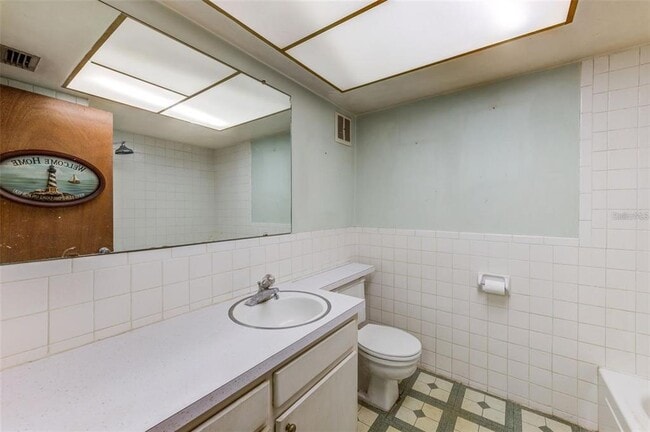 Building Photo - 5155 9th Ave N