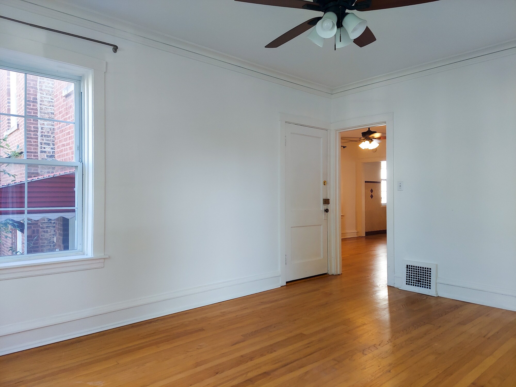Building Photo - 3751 N Sacramento Ave