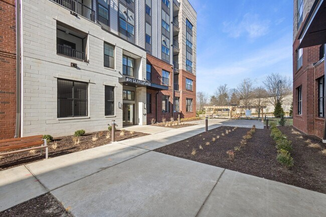 Building Photo - 100 St Ives Pl