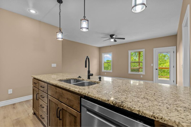 Building Photo - 102 E Mills Rd