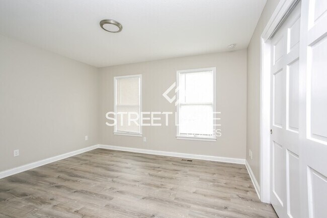 Building Photo - Beautiful Ranch Home to Enjoy!
