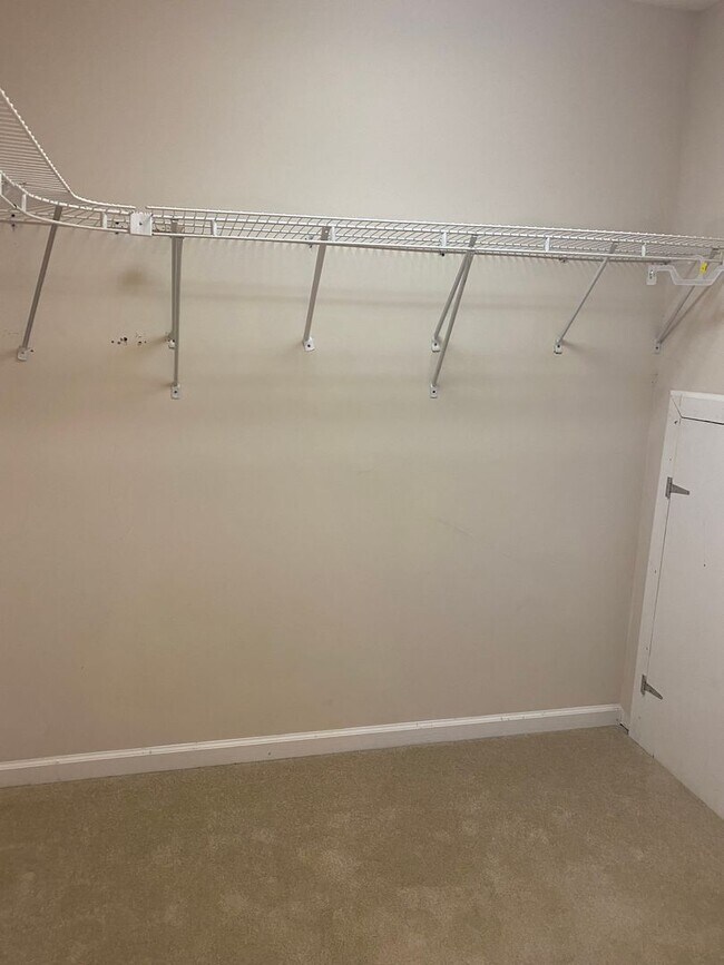 Building Photo - 3438 Topside Rd