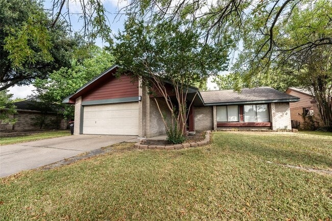 Primary Photo - 12026 Hedgegate Dr