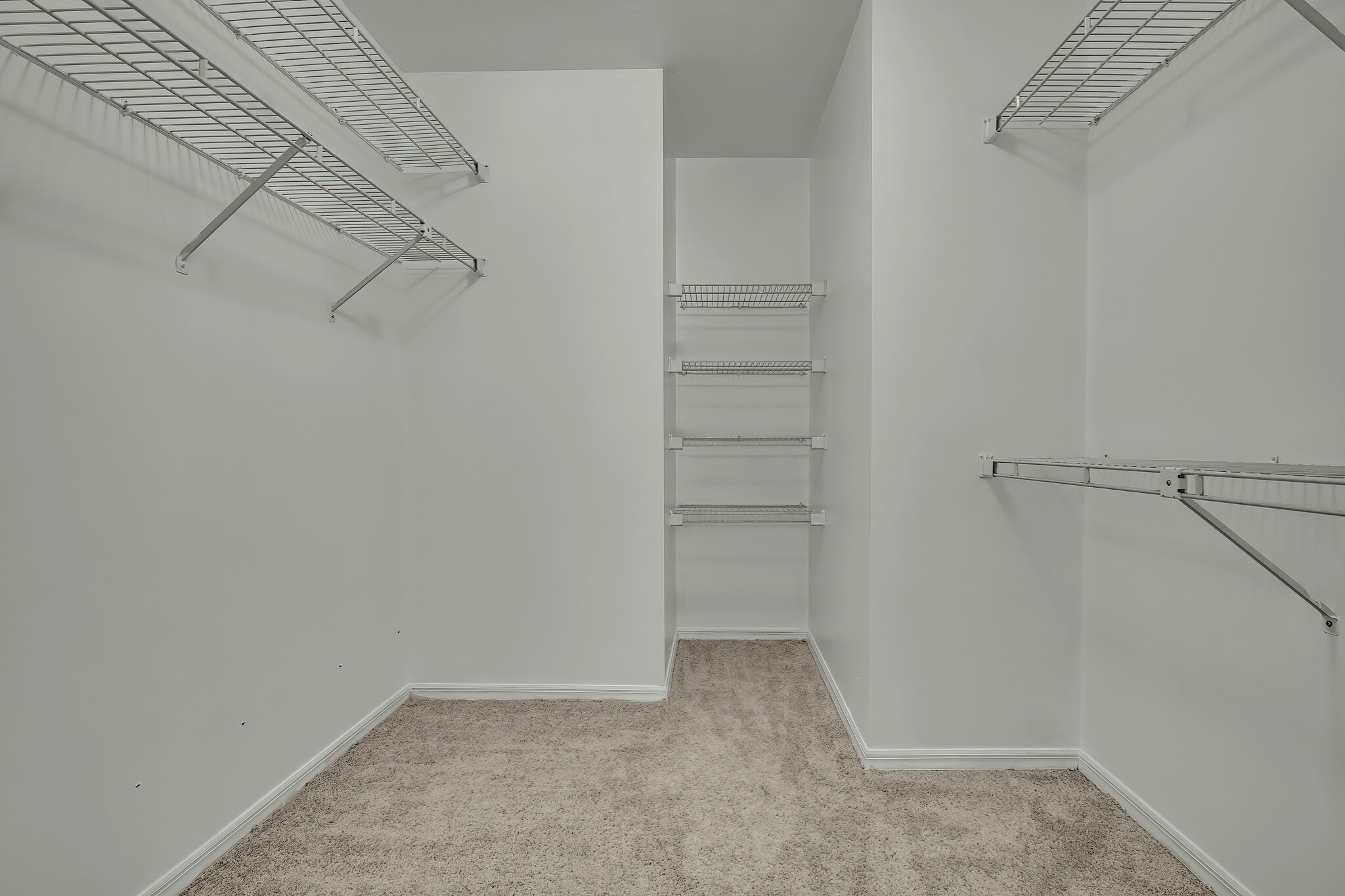 Master closet - 295 E Keller Ct