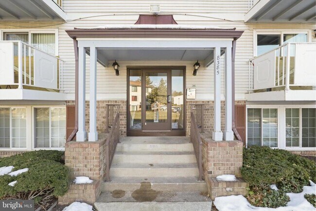 Building Photo - 8385 Brockham Dr