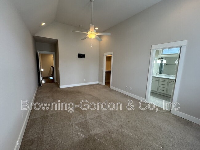 Building Photo - 1714 B Straightway Ave