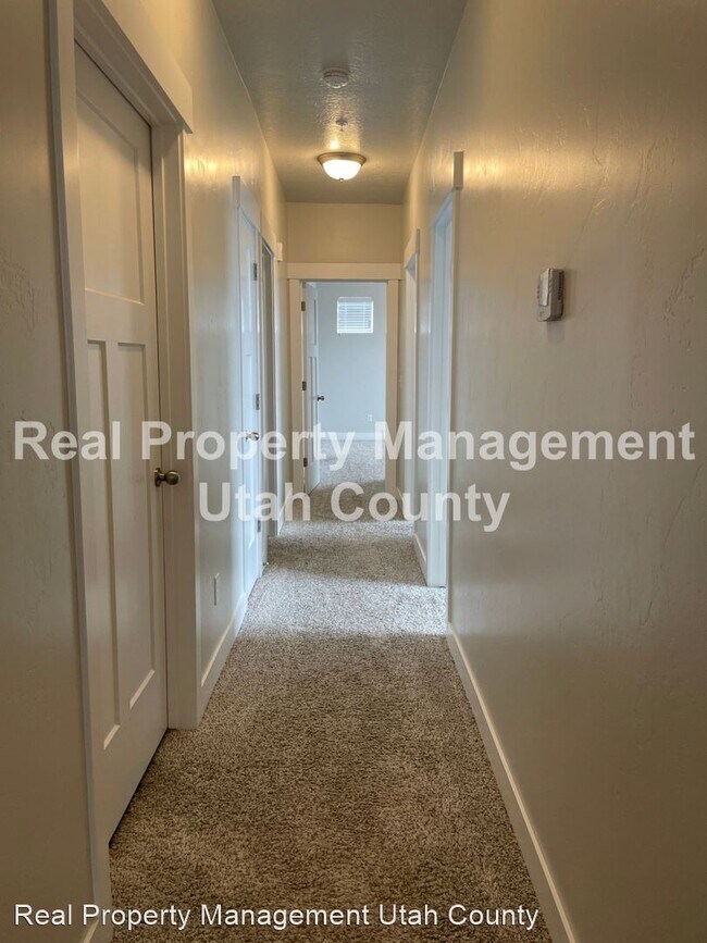 Building Photo - 3 br, 2 bath House - 3694 W 1800 N #V303