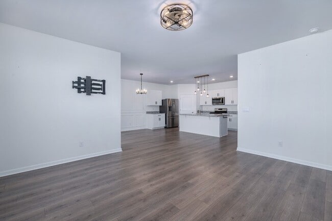 Building Photo - 700 Pintail Pointe