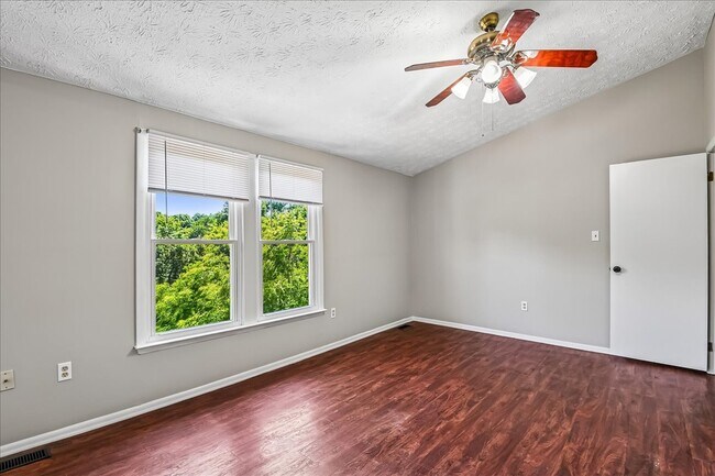 Building Photo - 8346 Sperry Ct