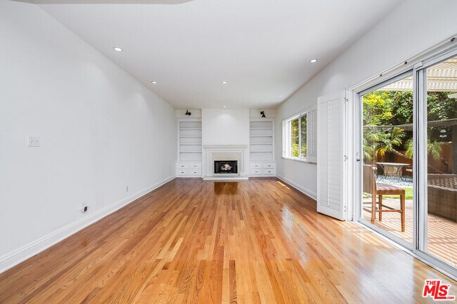 Building Photo - 6074 W 75th Pl