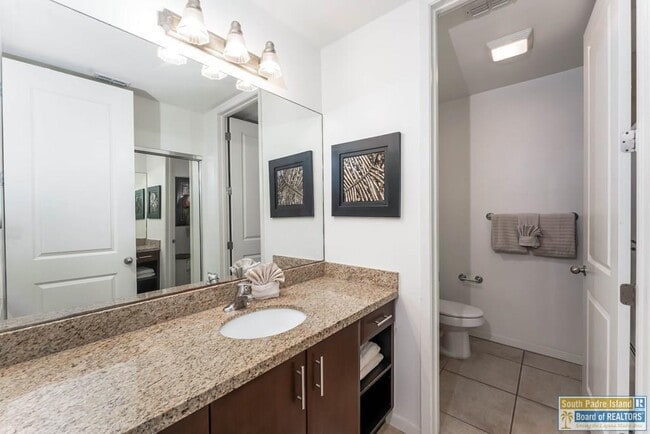 Building Photo - 5909 Padre Blvd