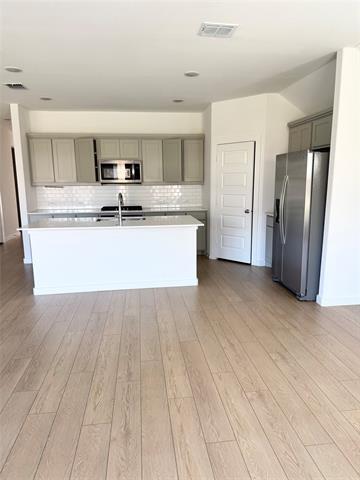 Building Photo - 465 Chase Creek Dr