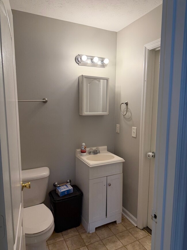 Building Photo - 114 Herndon Ln