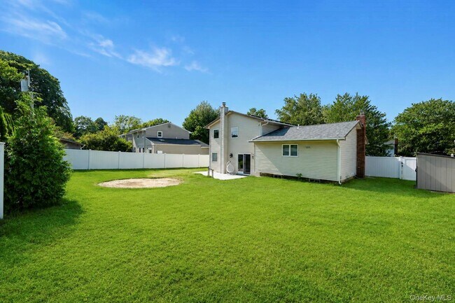 Building Photo - 18 Catherwood Crescent