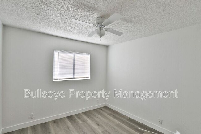 Building Photo - 1417 E Southern Ave