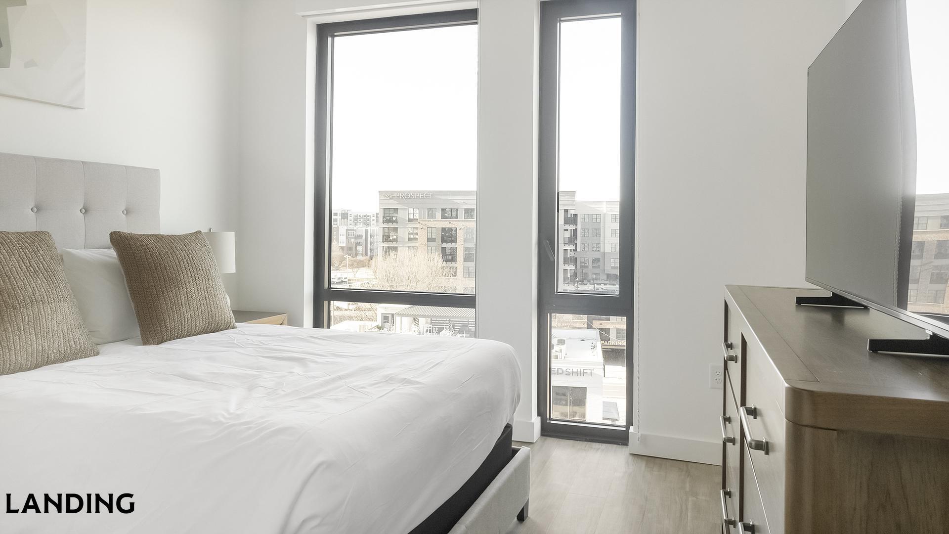 Building Photo - 1007 S Mint St