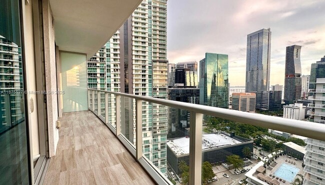 Building Photo - 1100 S Miami Ave