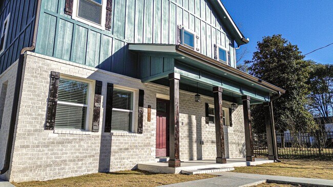 Building Photo - 2813 Mead Rd