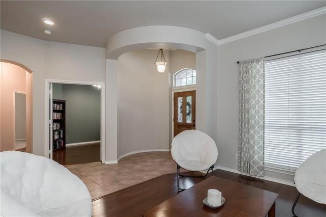 Building Photo - 1713 Carson Ln