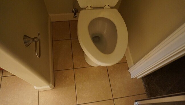 Building Photo - 3406FBarack