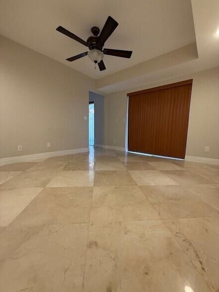 Building Photo - 1534 W Harmony Lake Cir