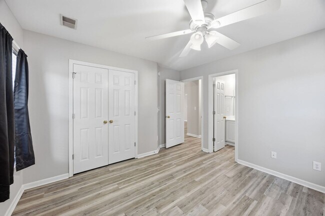 Building Photo - Comfortable 3BR Ranch with 2-Car Garage in Northwoods Pointe