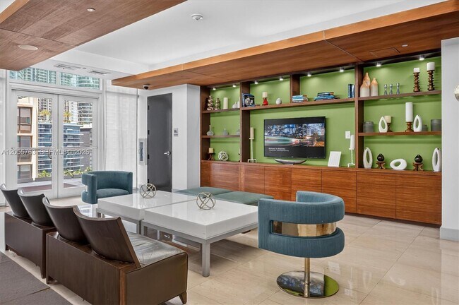 Building Photo - 500 Brickell Ave