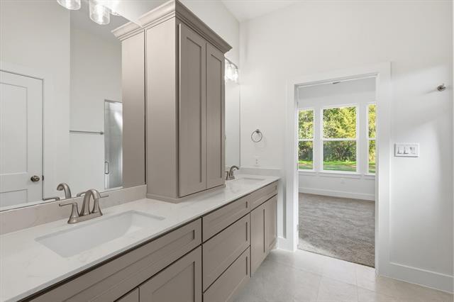 Building Photo - 205 S Atwood St