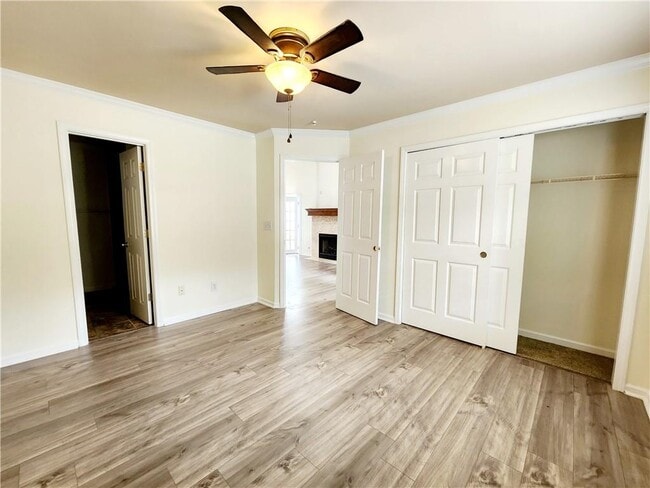 Building Photo - 645 Crossbridge Alley