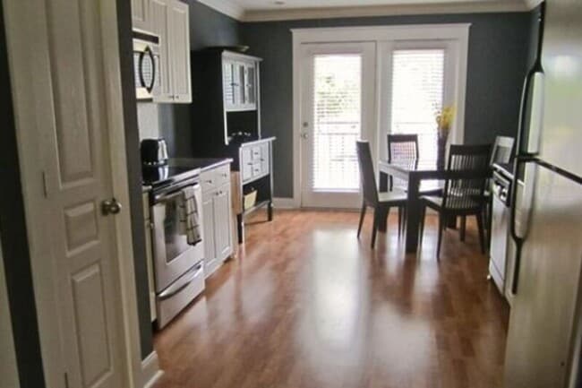 Building Photo - 1830-208 Candlewood Court