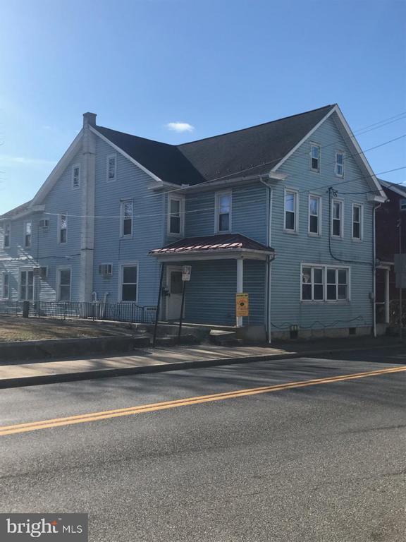 Primary Photo - 148-150 W High St