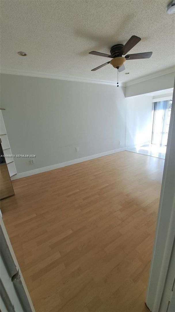 Building Photo - 5813 SW 140th Ave