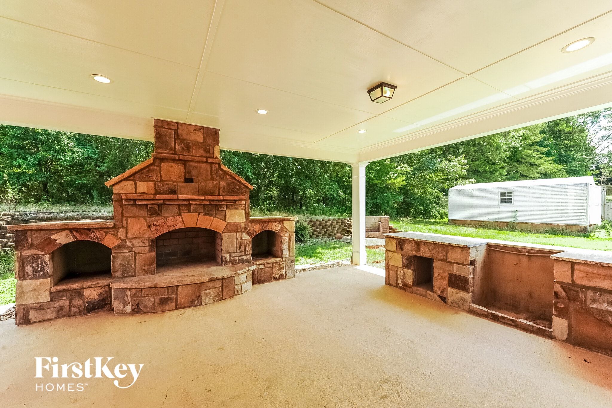 Building Photo - 4445 Waterman Dr