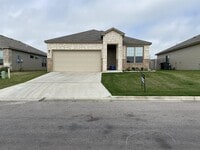 Building Photo - 1006 Aurora Grove Bend