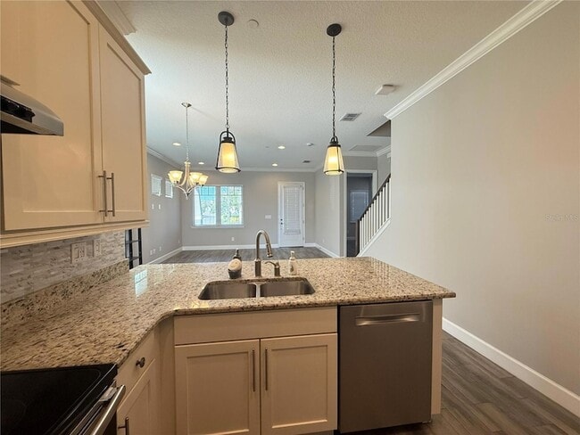 Building Photo - 13877 Maskawa Ave