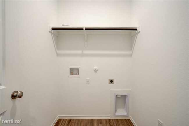 Building Photo - 7603 Ivy Trellis Trl
