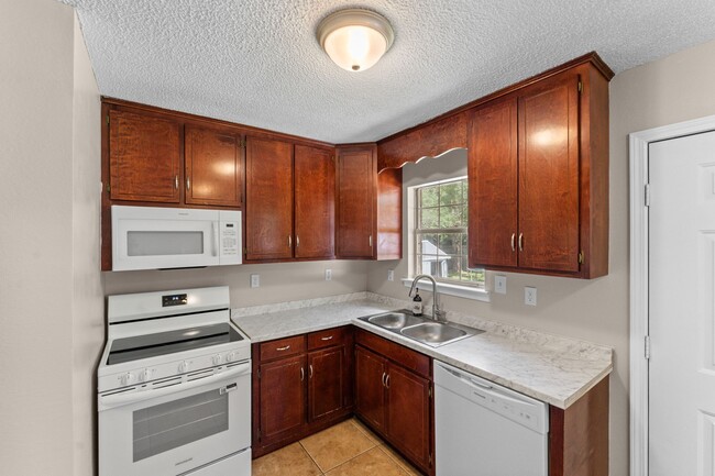 Building Photo - 20952 Liberty Ln