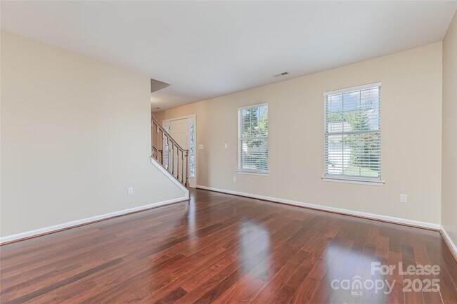 Building Photo - 9626 Kenneth Glenn Dr