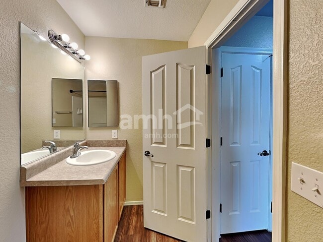 Building Photo - 6155 S Earp Wash Ln