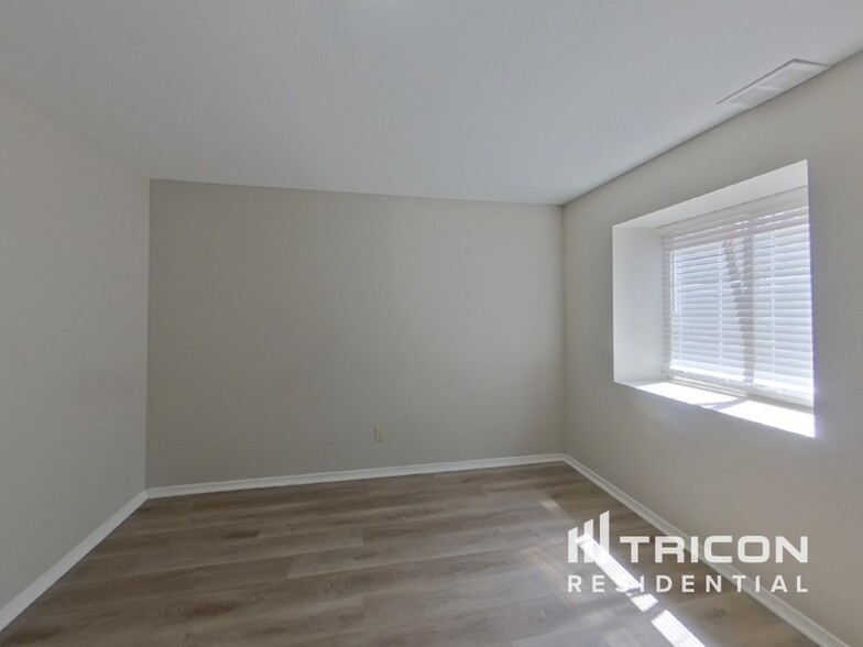 Building Photo - 9508 Waterbury Dr