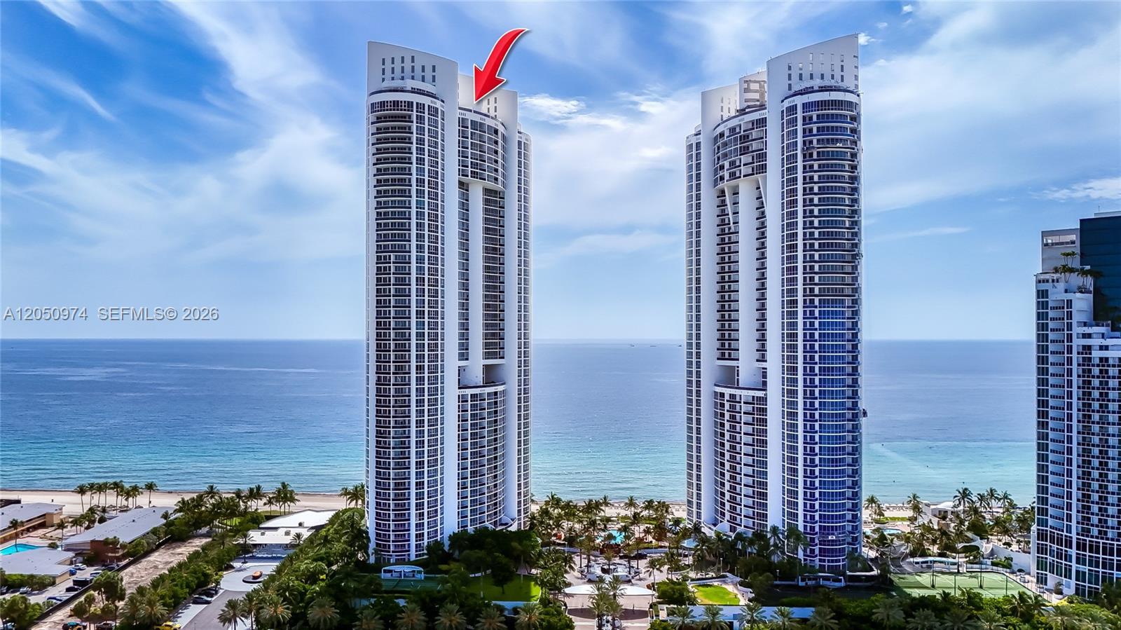 Building Photo - 18201 Collins Ave