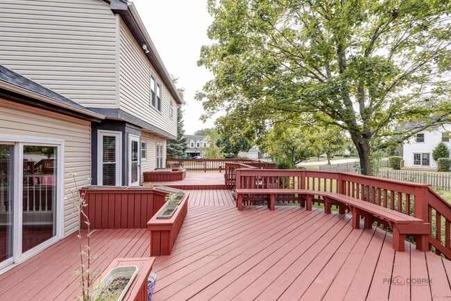 Building Photo - 285 Stanton Dr