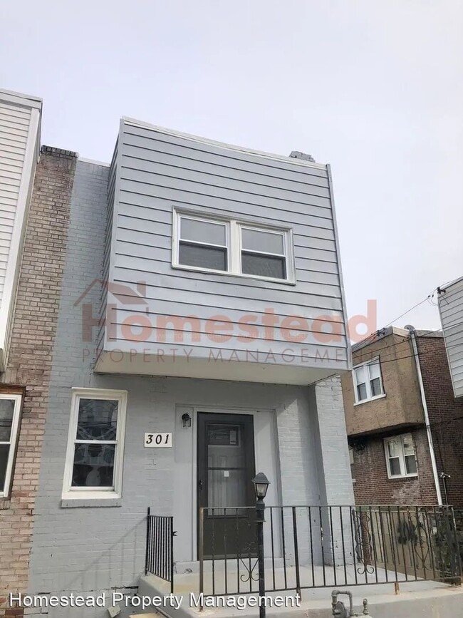 Building Photo - 3 br, 1 bath House - 301 Greenway Ave