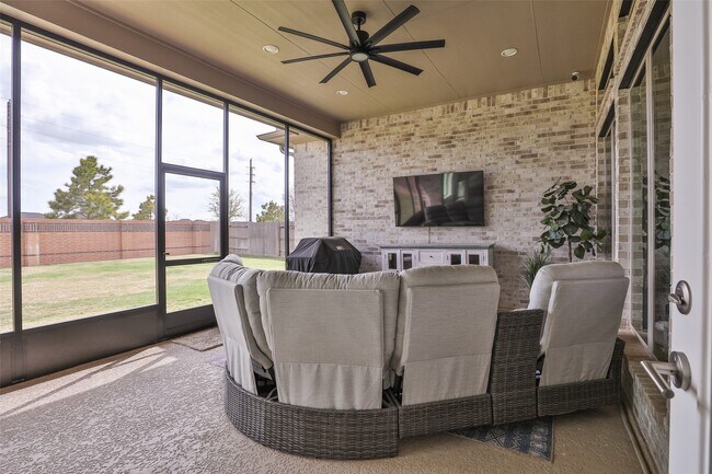 Building Photo - 24707 Celestial Lily Dr