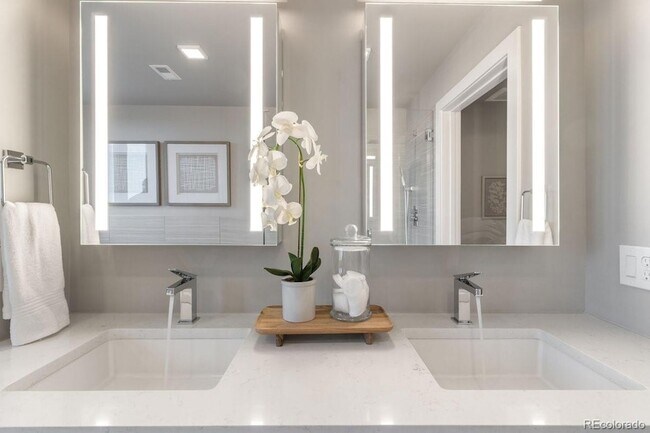 Building Photo - 1515 Julian St